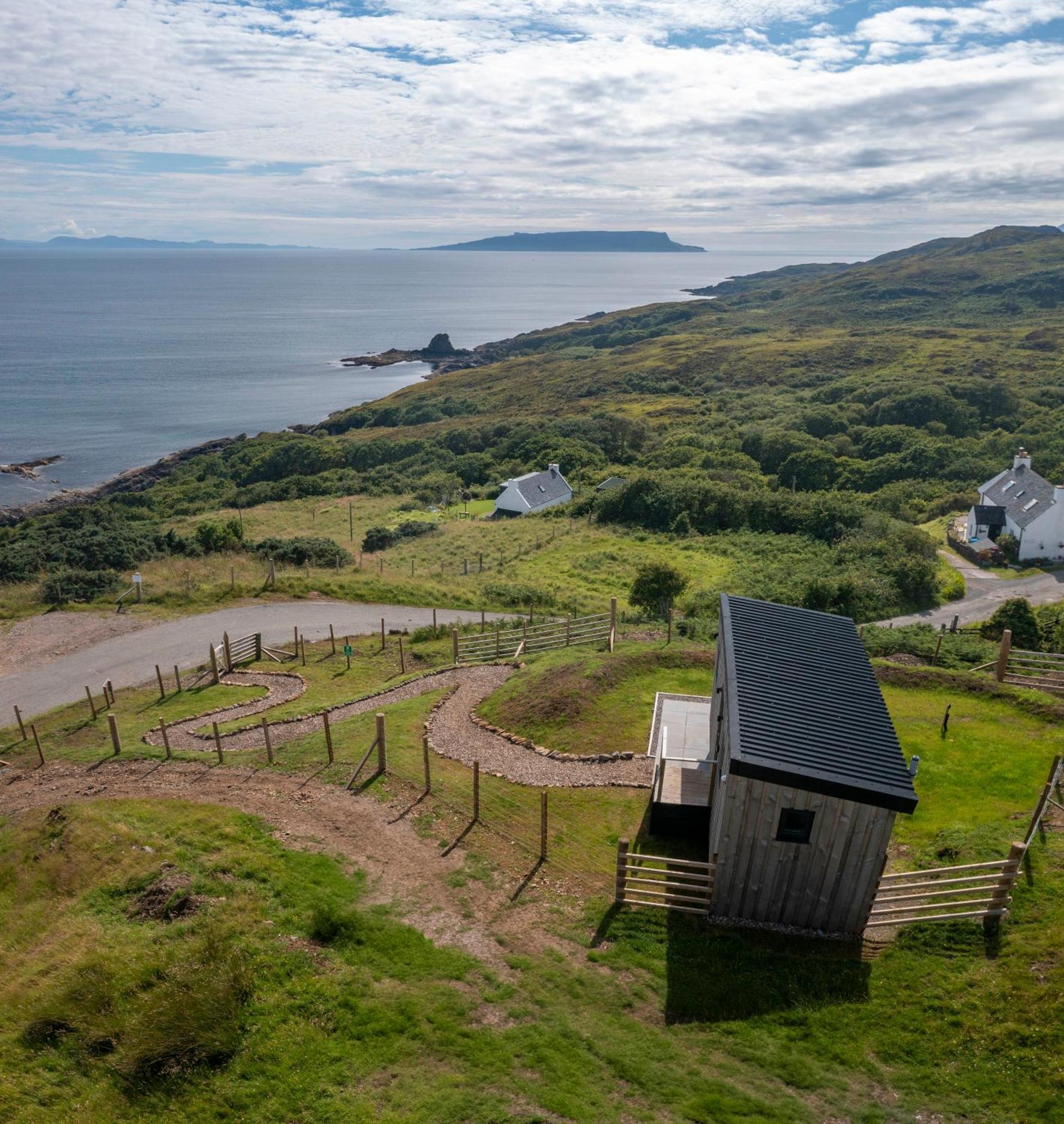 Вилла Hut On The Hill Aird of Sleat Экстерьер фото